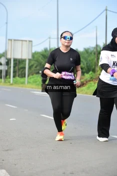 Runner Photo 1686284