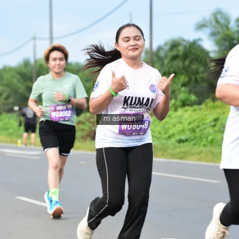 Runner Photo 1686313