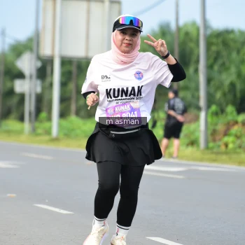Runner Photo 1686333