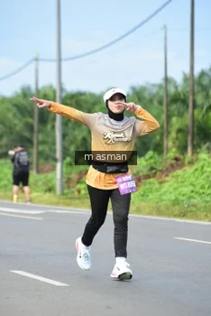 Runner Photo 1686335