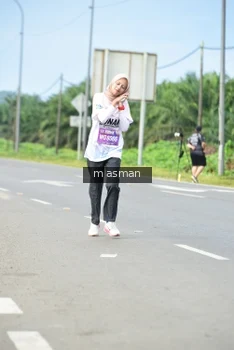 Runner Photo 1686362