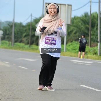 Runner Photo 1686388