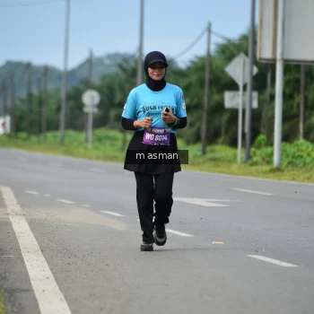 Runner Photo 1686410