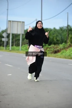 Runner Photo 1686426