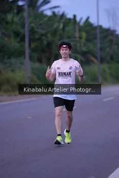 Runner Photo 1686500