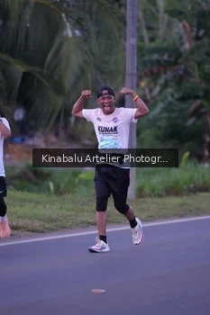 Runner Photo 1686676