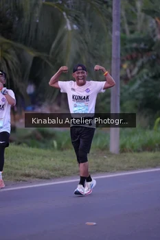 Runner Photo 1686684
