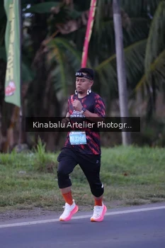 Runner Photo 1686709