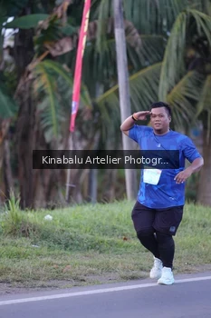 Runner Photo 1687312