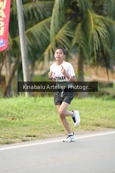 Runner Photo 1687876