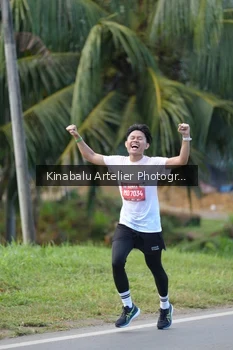 Runner Photo 1687909