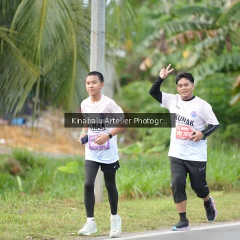 Runner Photo 1688744
