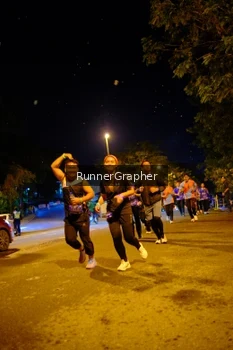 Runner Photo 1699887