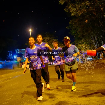 Runner Photo 1699955