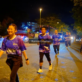 Runner Photo 1699983