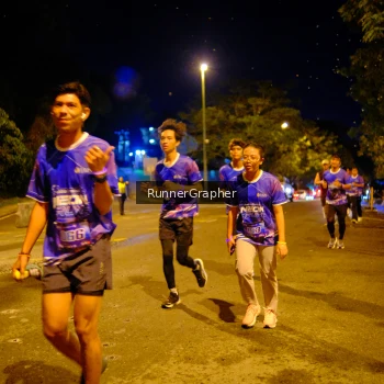 Runner Photo 1700002