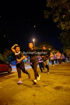Runner Photo 1700029