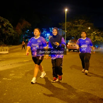 Runner Photo 1700044
