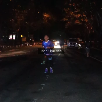 Runner Photo 1700070