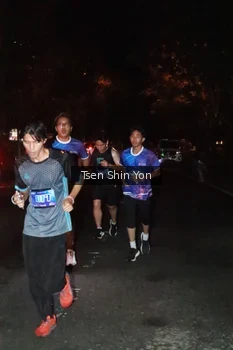 Runner Photo 1700088