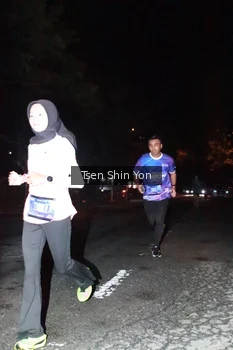 Runner Photo 1700114