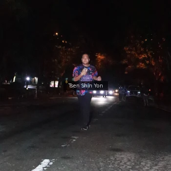Runner Photo 1700117