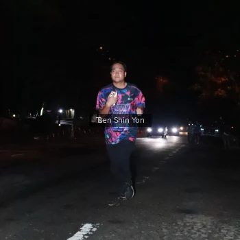 Runner Photo 1700121