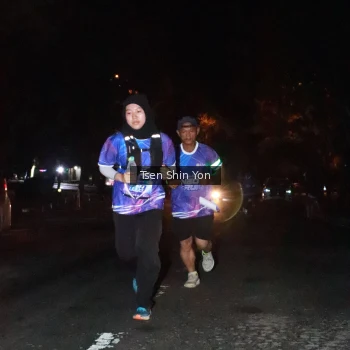 Runner Photo 1700124