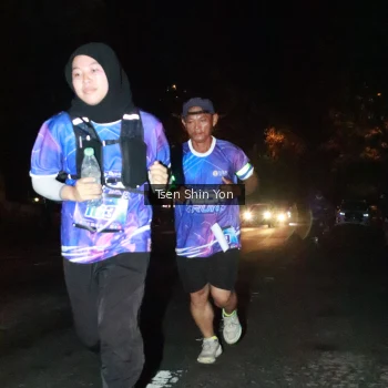 Runner Photo 1700125