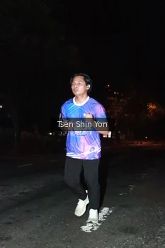 Runner Photo 1700135