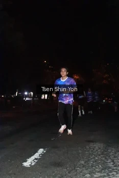 Runner Photo 1700137
