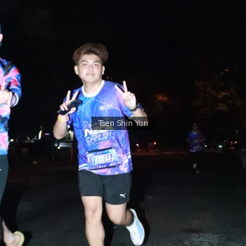 Runner Photo 1700148