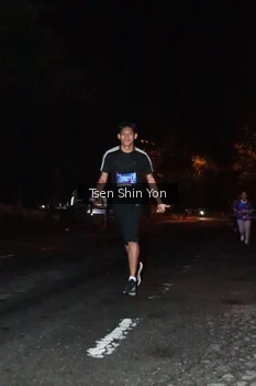 Runner Photo 1700153