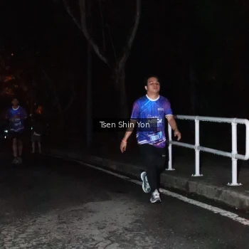 Runner Photo 1700166