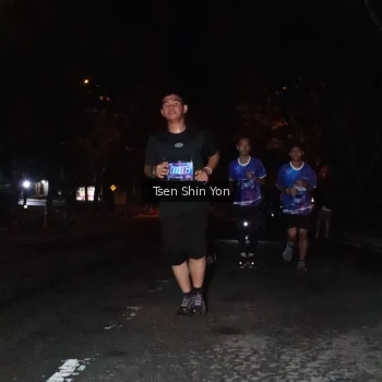 Runner Photo 1700167