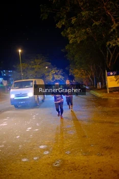 Runner Photo 1700173