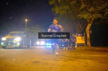 Runner Photo 1700197