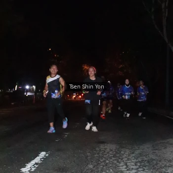 Runner Photo 1700204
