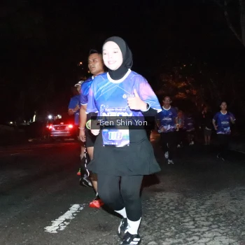 Runner Photo 1700208