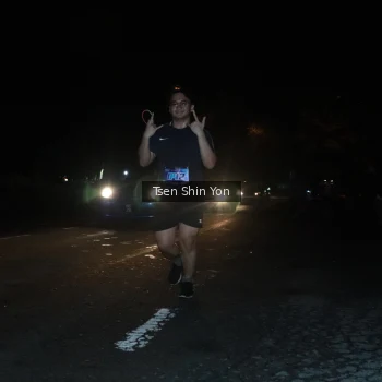 Runner Photo 1700228