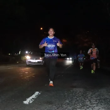 Runner Photo 1700229