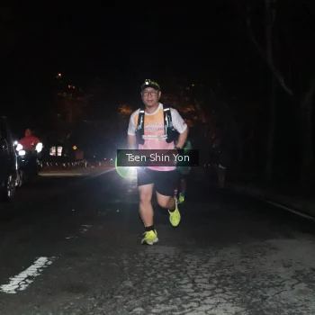 Runner Photo 1700234