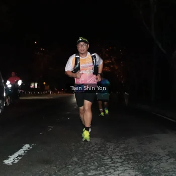 Runner Photo 1700235