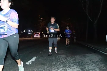 Runner Photo 1700256