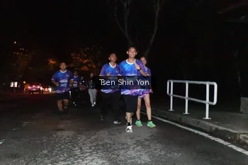 Runner Photo 1700275