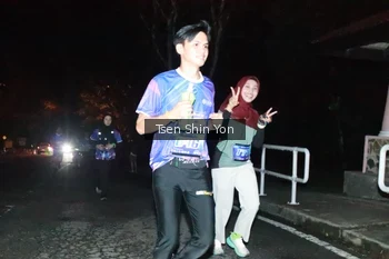Runner Photo 1700279