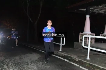 Runner Photo 1700285