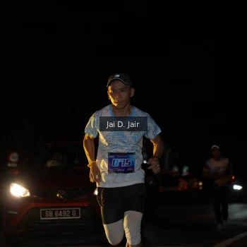 Runner Photo 1700290