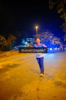 Runner Photo 1700305