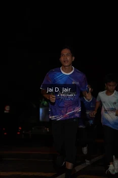 Runner Photo 1700328